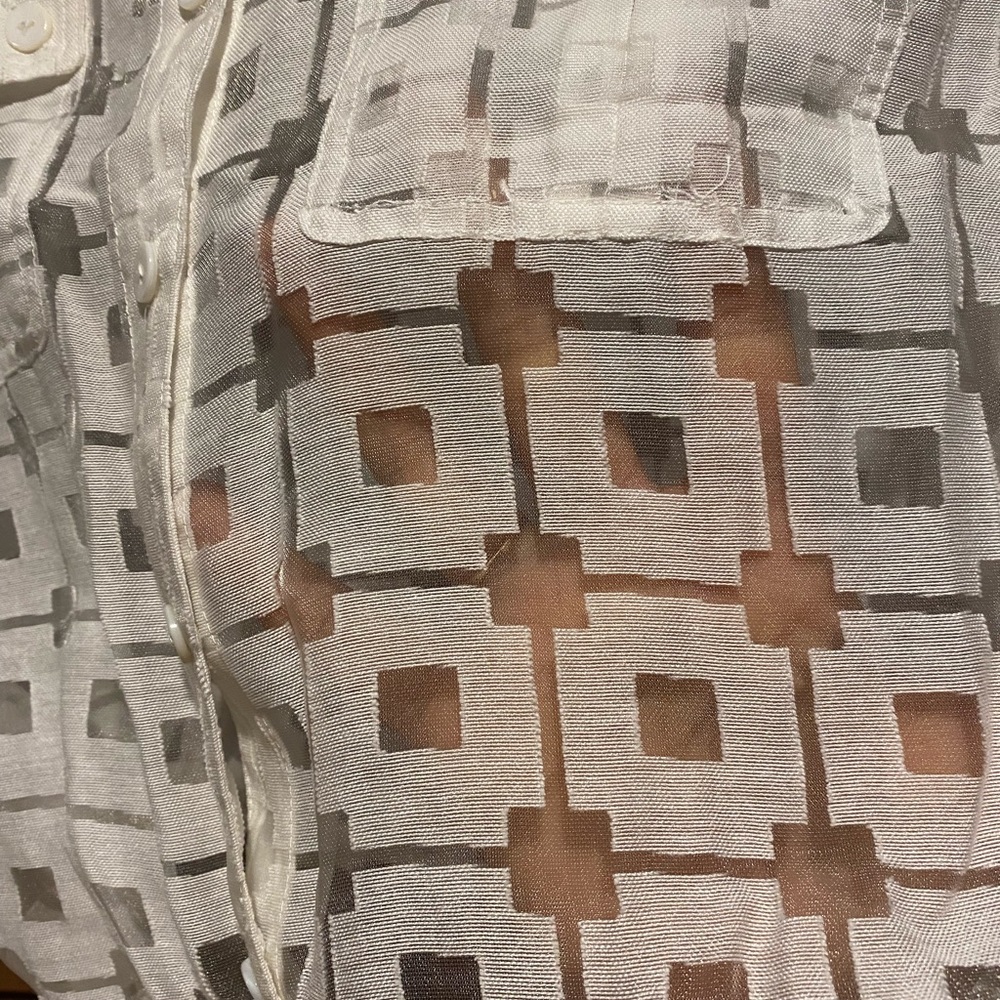 Lark Lane Sheer Drawstring Top - Picture 2 of 4